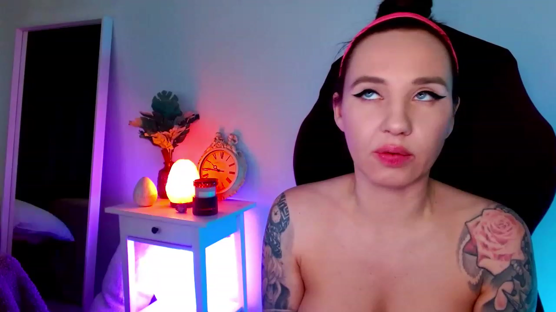 Gallery image thumbnail from AgentRabbit's myfreecams stream on, 05/14/2023, 12:23 image 18 of 20