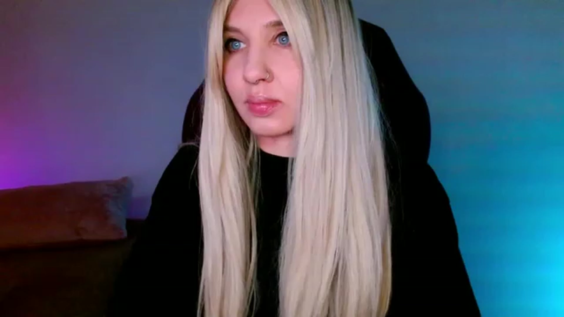 Gallery image thumbnail from AgentRabbit's myfreecams stream on, 06/18/2023, 16:54 image 6 of 20