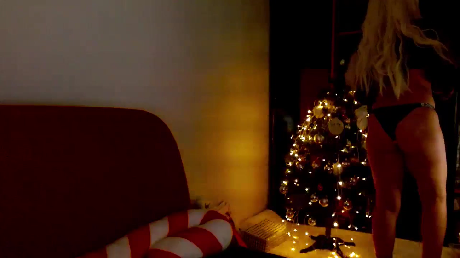 Gallery image thumbnail from AgentRabbit's myfreecams stream on, 12/23/2023, 12:59 image 17 of 20