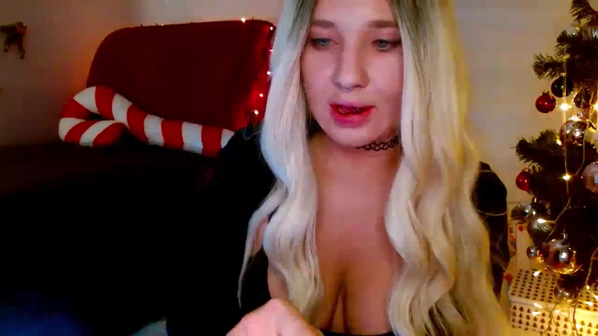 Gallery image thumbnail from AgentRabbit's myfreecams stream on, 12/23/2023, 15:21 image 20 of 20