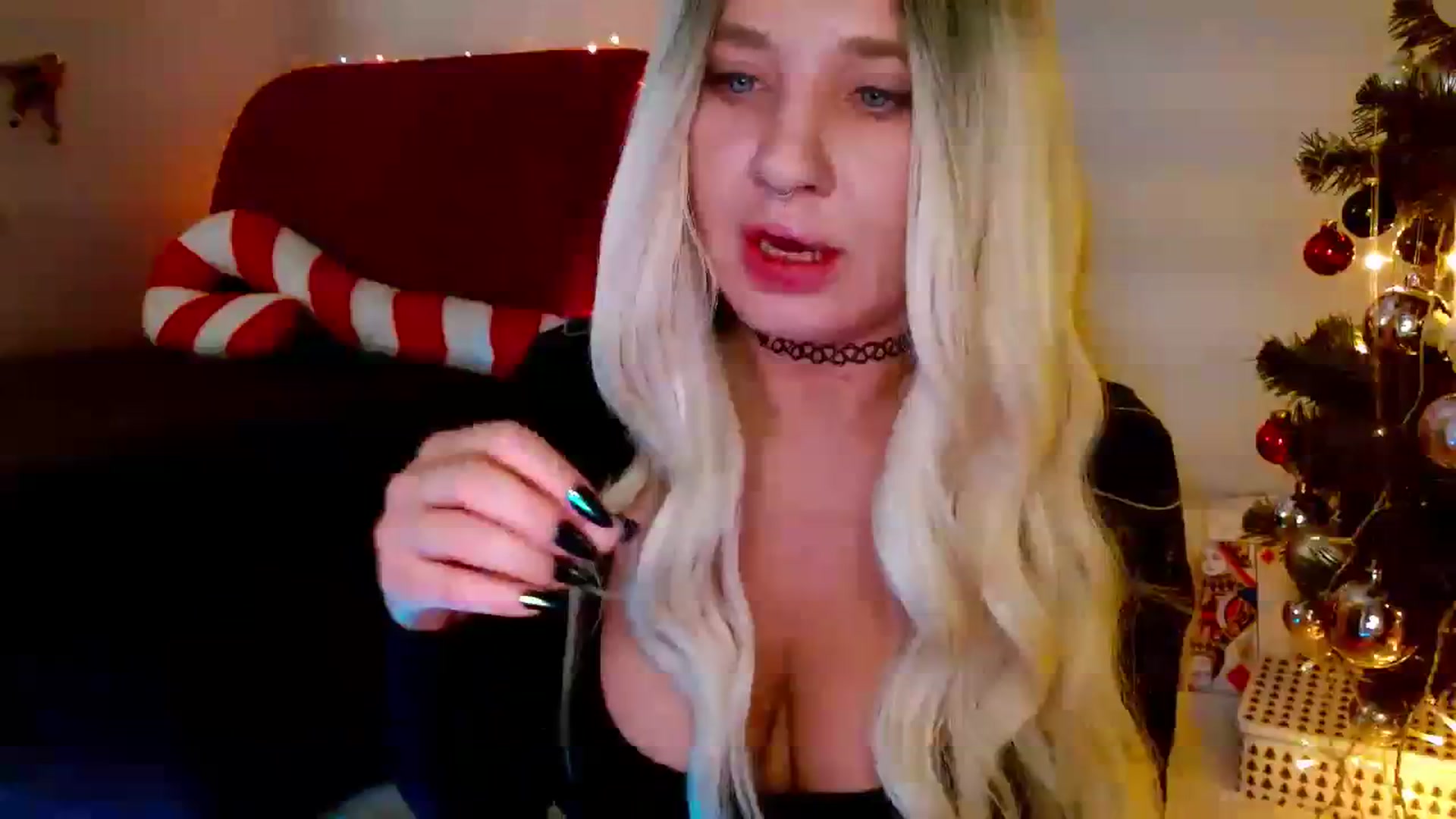 Gallery image thumbnail from AgentRabbit's myfreecams stream on, 12/23/2023, 15:21 image 13 of 20