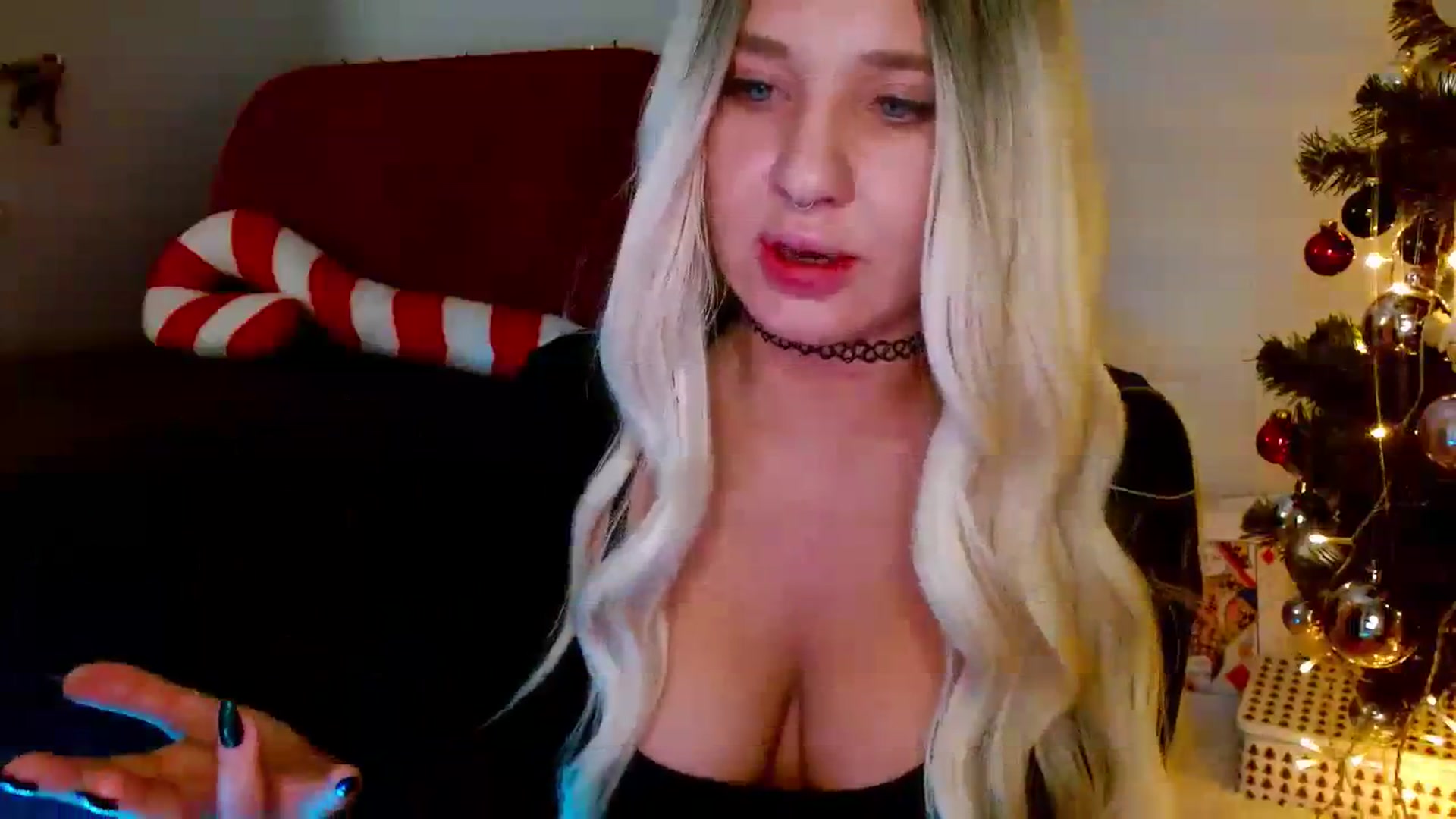 Gallery image thumbnail from AgentRabbit's myfreecams stream on, 12/23/2023, 15:21 image 19 of 20