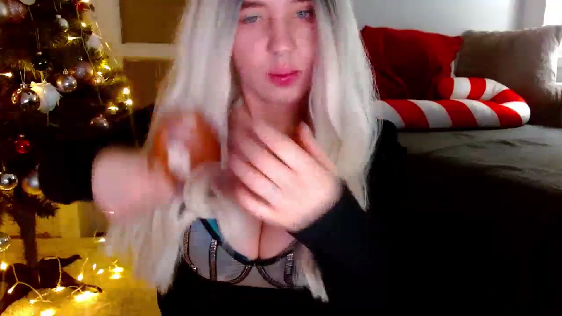 Gallery image thumbnail from AgentRabbit's myfreecams stream on, 12/26/2023, 15:12 image 14 of 20