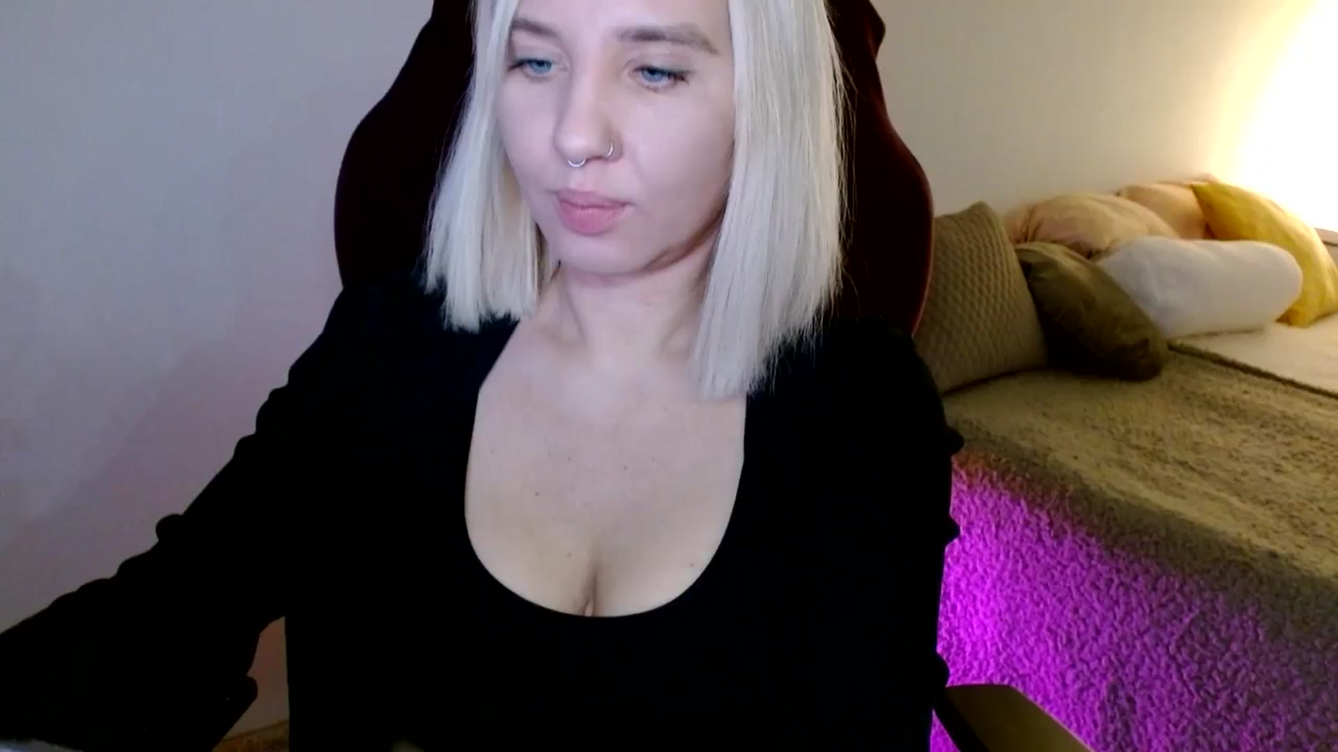 Gallery image thumbnail from AgentRabbit's myfreecams stream on, 01/30/2024, 14:29 image 2 of 20