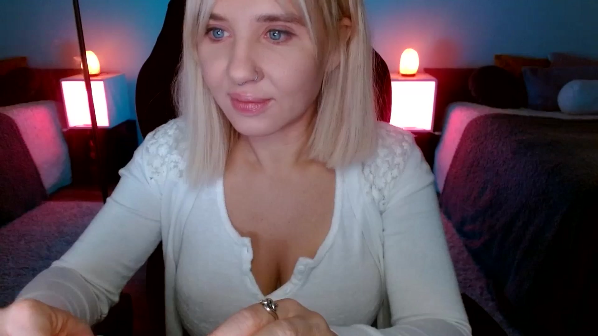 Gallery image thumbnail from AgentRabbit's myfreecams stream on, 02/02/2024, 15:02 image 3 of 20