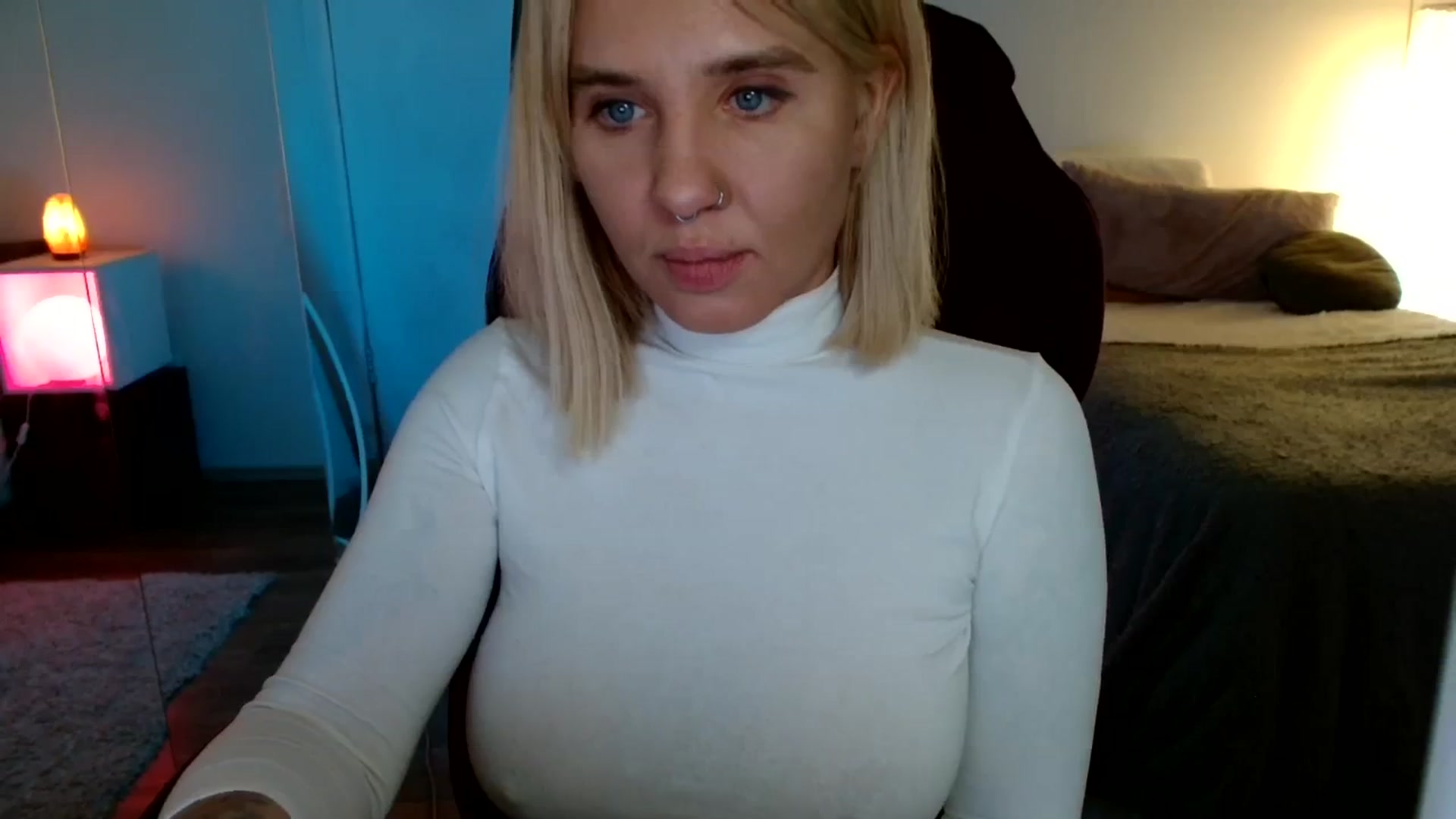 Gallery image thumbnail from AgentRabbit's myfreecams stream on, 02/03/2024, 13:37 image 20 of 20