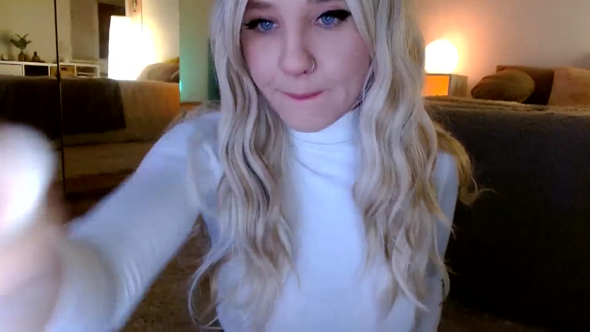 Gallery image thumbnail from AgentRabbit's myfreecams stream on, 02/10/2024, 13:01 image 4 of 20