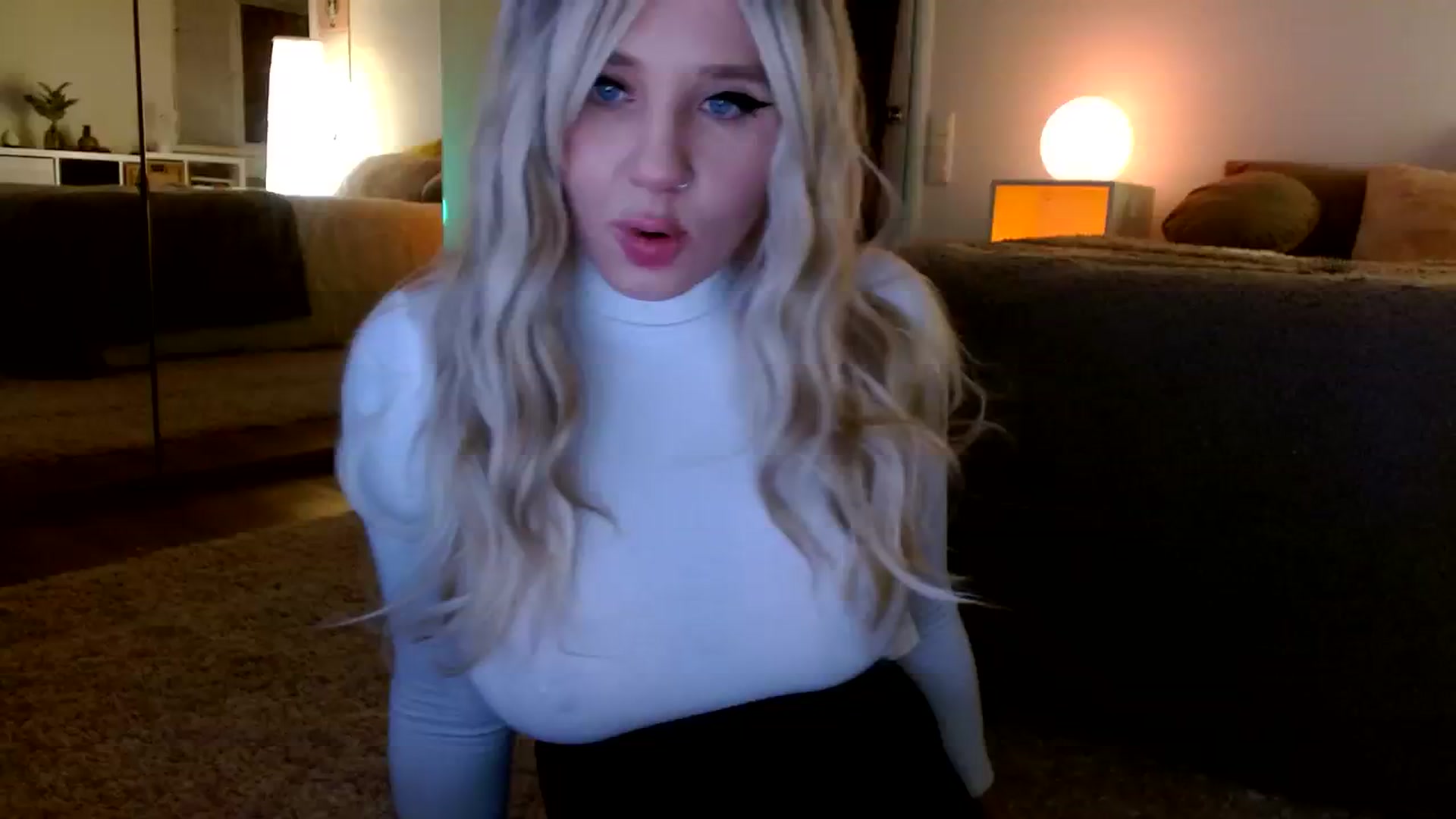 Gallery image thumbnail from AgentRabbit's myfreecams stream on, 02/10/2024, 13:01 image 6 of 20
