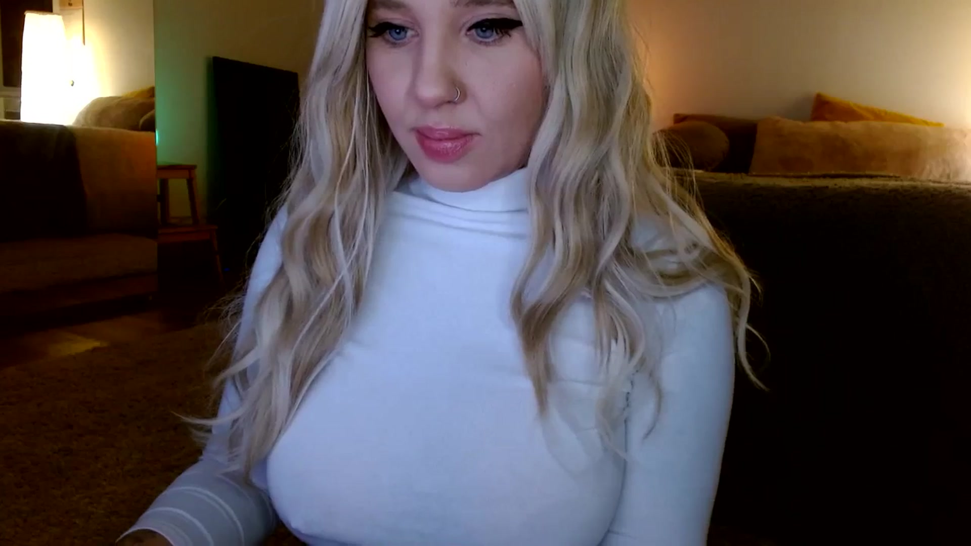 Gallery image thumbnail from AgentRabbit's myfreecams stream on, 02/10/2024, 13:57 image 6 of 20