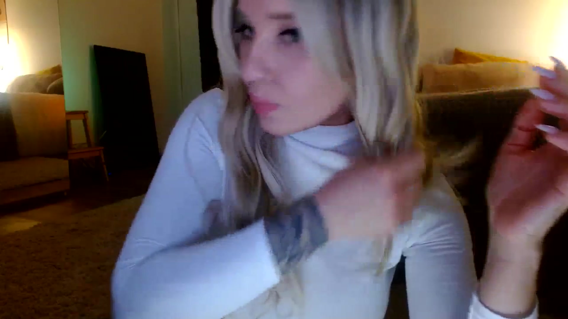 Gallery image thumbnail from AgentRabbit's myfreecams stream on, 02/10/2024, 16:25 image 5 of 20