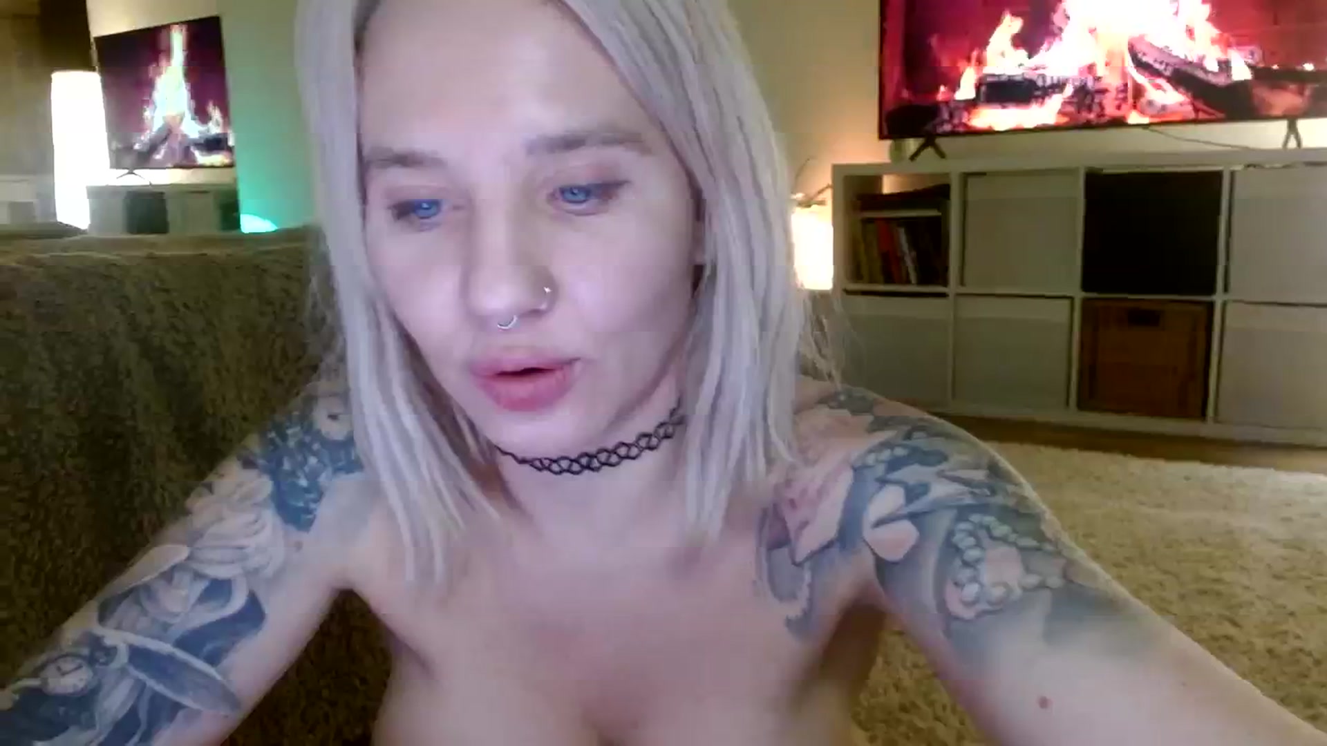 Gallery image thumbnail from AgentRabbit's myfreecams stream on, 02/11/2024, 17:46 image 11 of 20