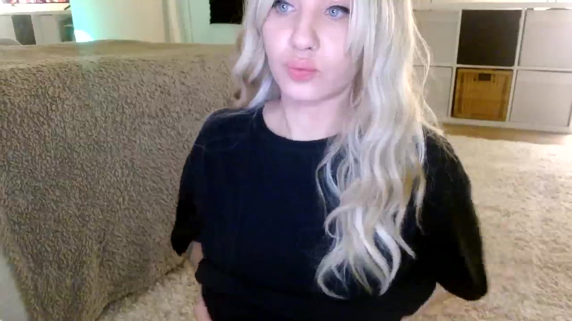 Gallery image thumbnail from AgentRabbit's myfreecams stream on, 02/13/2024, 15:24 image 18 of 20