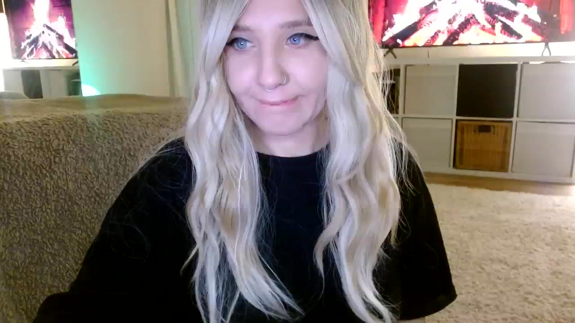 Gallery image thumbnail from AgentRabbit's myfreecams stream on, 02/13/2024, 15:24 image 13 of 20