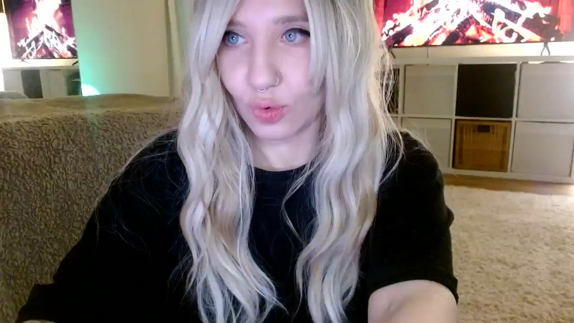 Gallery image thumbnail from AgentRabbit's myfreecams stream on, 02/13/2024, 15:24 image 17 of 20