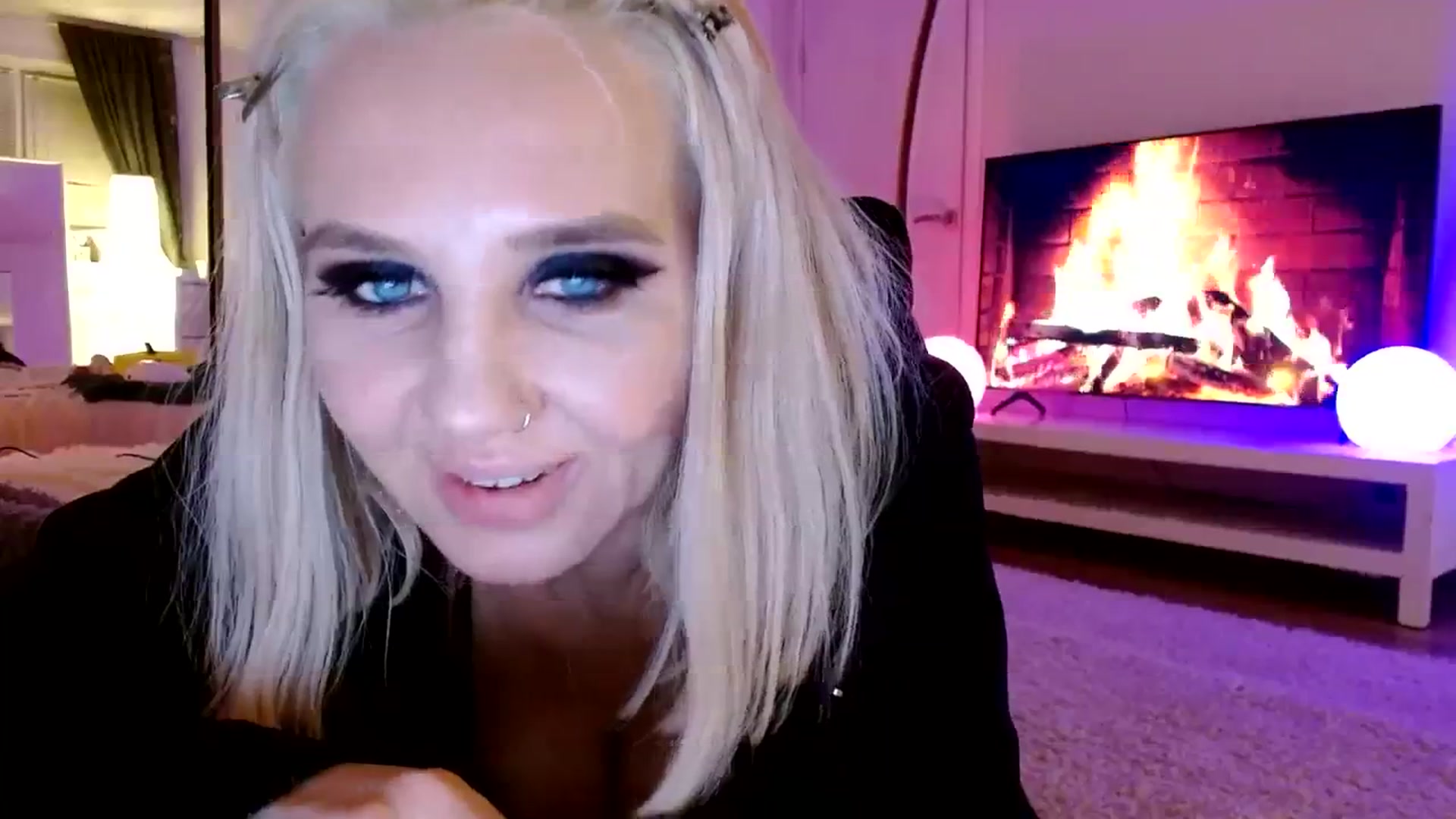 Gallery image thumbnail from AgentRabbit's myfreecams stream on, 02/22/2024, 14:57 image 17 of 20