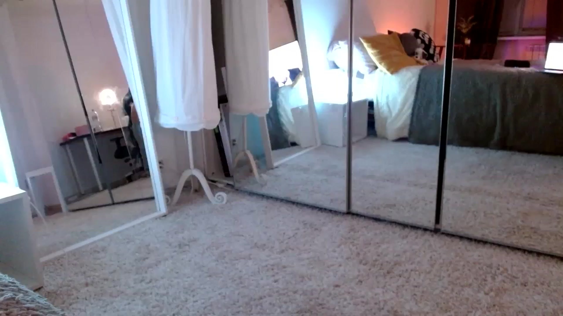 Gallery image thumbnail from AgentRabbit's myfreecams stream on, 03/13/2024, 16:26 image 19 of 20