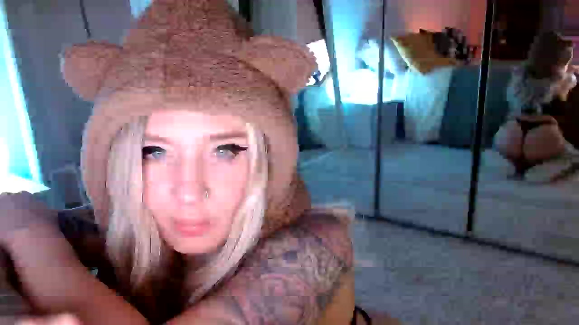 Gallery image thumbnail from AgentRabbit's myfreecams stream on, 03/13/2024, 16:26 image 20 of 20