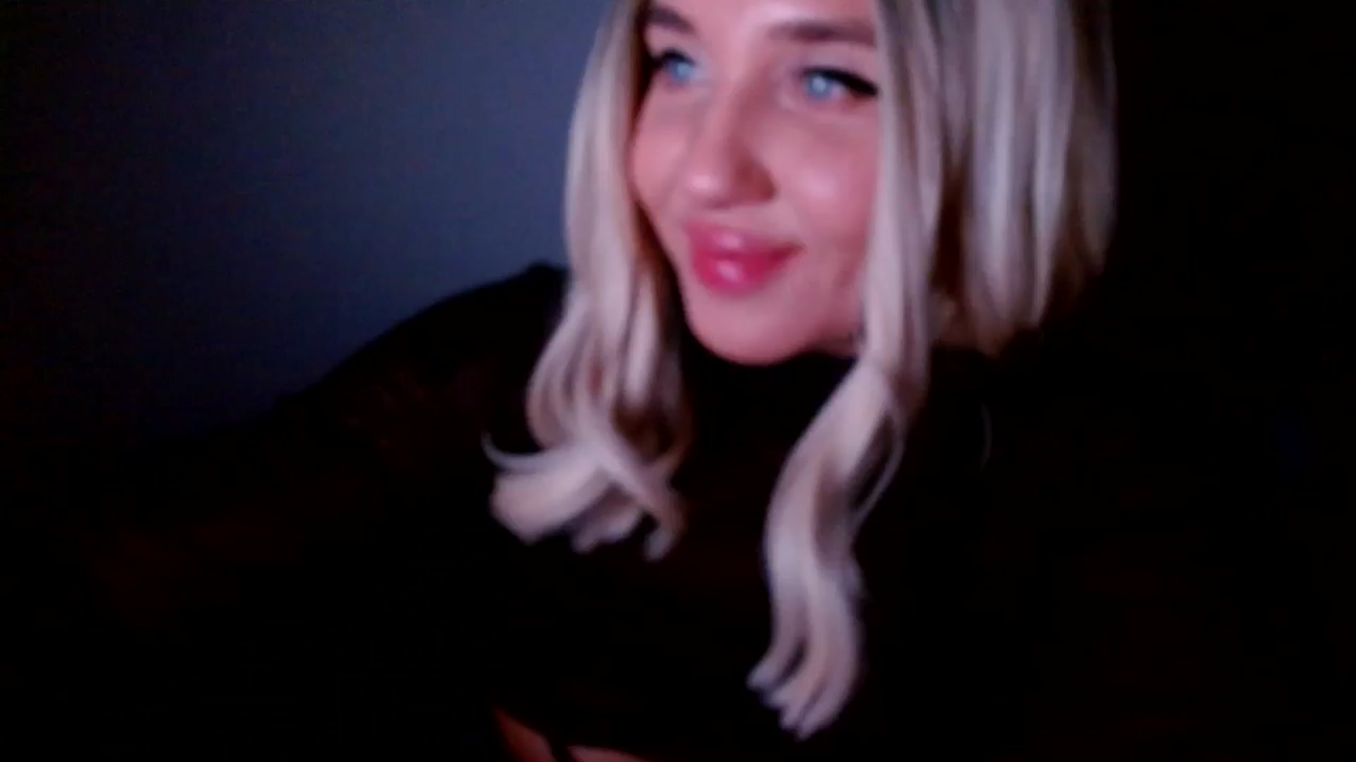 Gallery image thumbnail from AgentRabbit's myfreecams stream on, 04/19/2024, 22:04 image 16 of 20