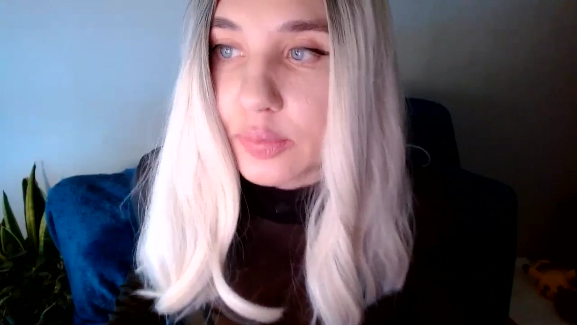Gallery image thumbnail from AgentRabbit's myfreecams stream on, 04/20/2024, 19:12 image 20 of 20