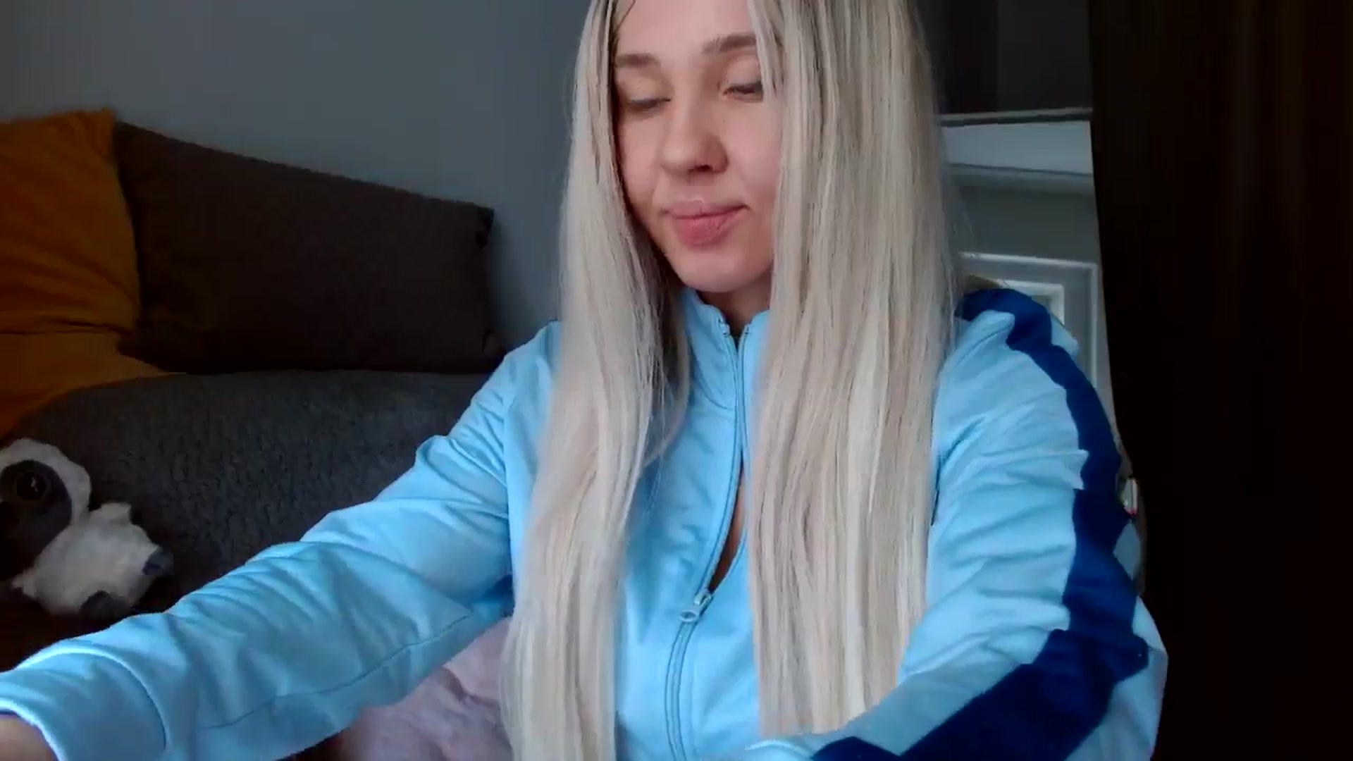 Gallery image thumbnail from AgentRabbit's myfreecams stream on, 05/18/2024, 12:04 image 8 of 20