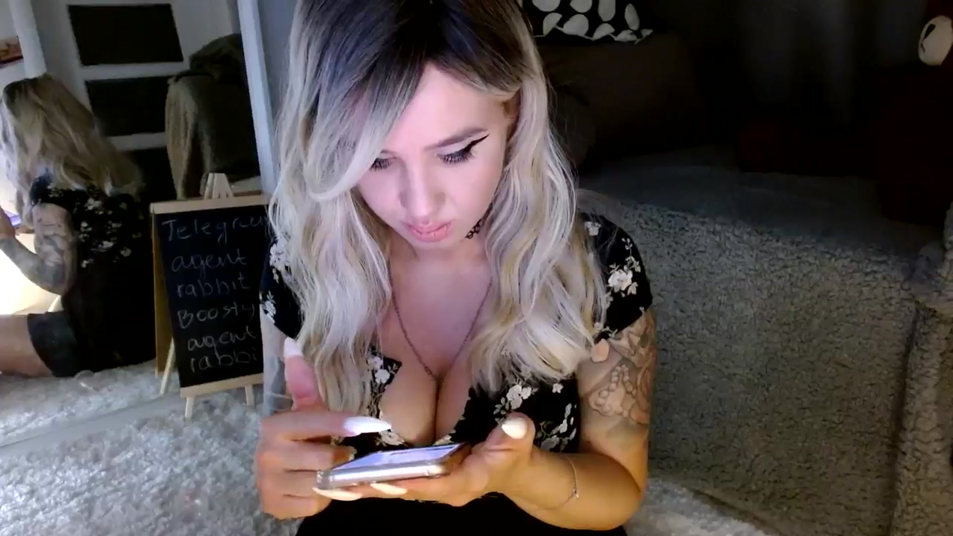 Gallery image thumbnail from AgentRabbit's myfreecams stream on, 07/09/2024, 18:01 image 8 of 20
