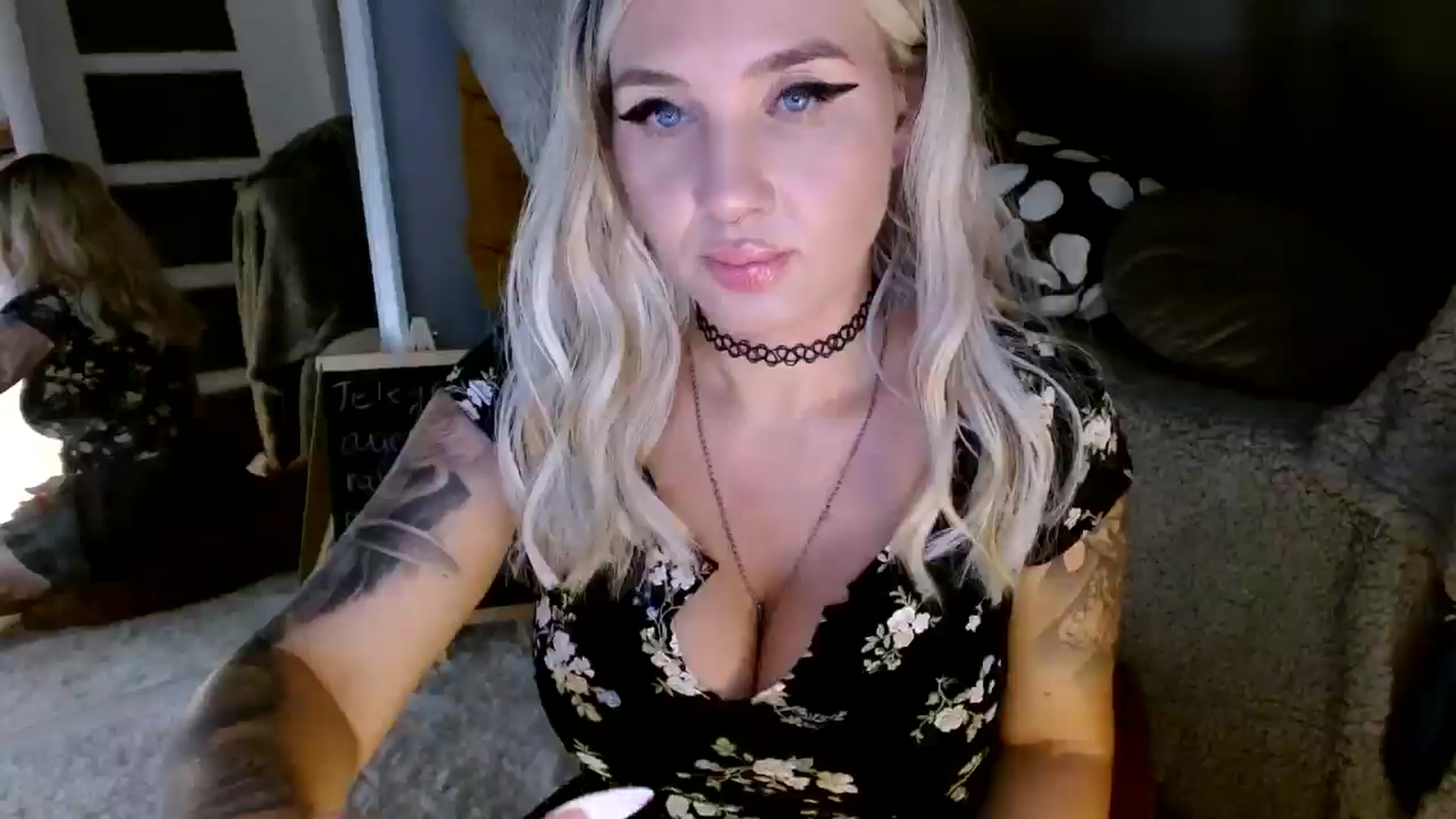 Gallery image thumbnail from AgentRabbit's myfreecams stream on, 07/09/2024, 20:09 image 11 of 20