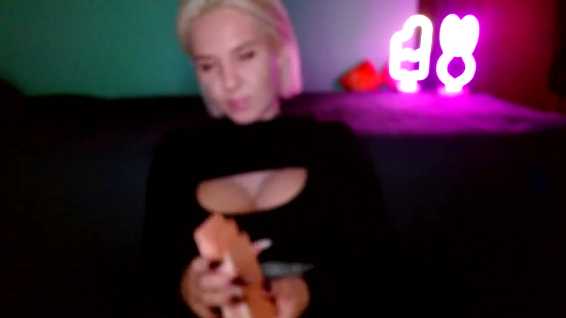 Gallery image thumbnail from AgentRabbit's myfreecams stream on, 07/17/2024, 18:57 image 3 of 20