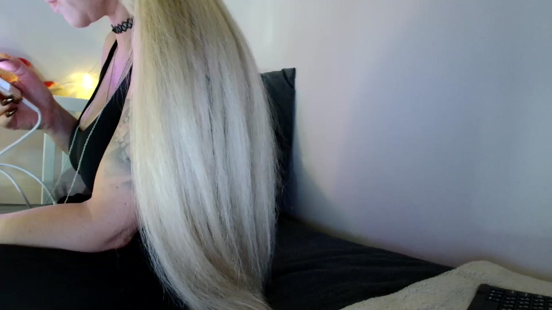Gallery image thumbnail from AgentRabbit's myfreecams stream on, 07/28/2024, 16:07 image 9 of 20