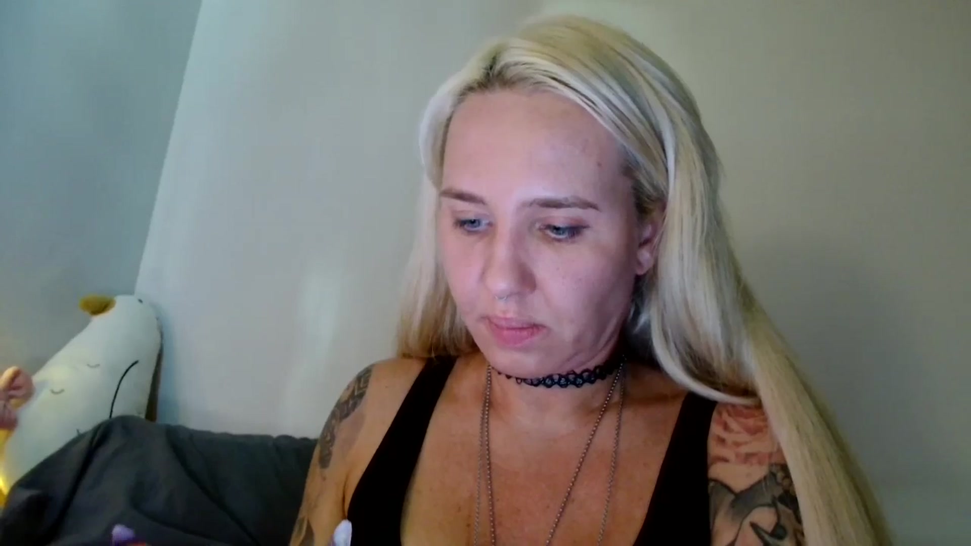 Gallery image thumbnail from AgentRabbit's myfreecams stream on, 07/28/2024, 16:07 image 12 of 20