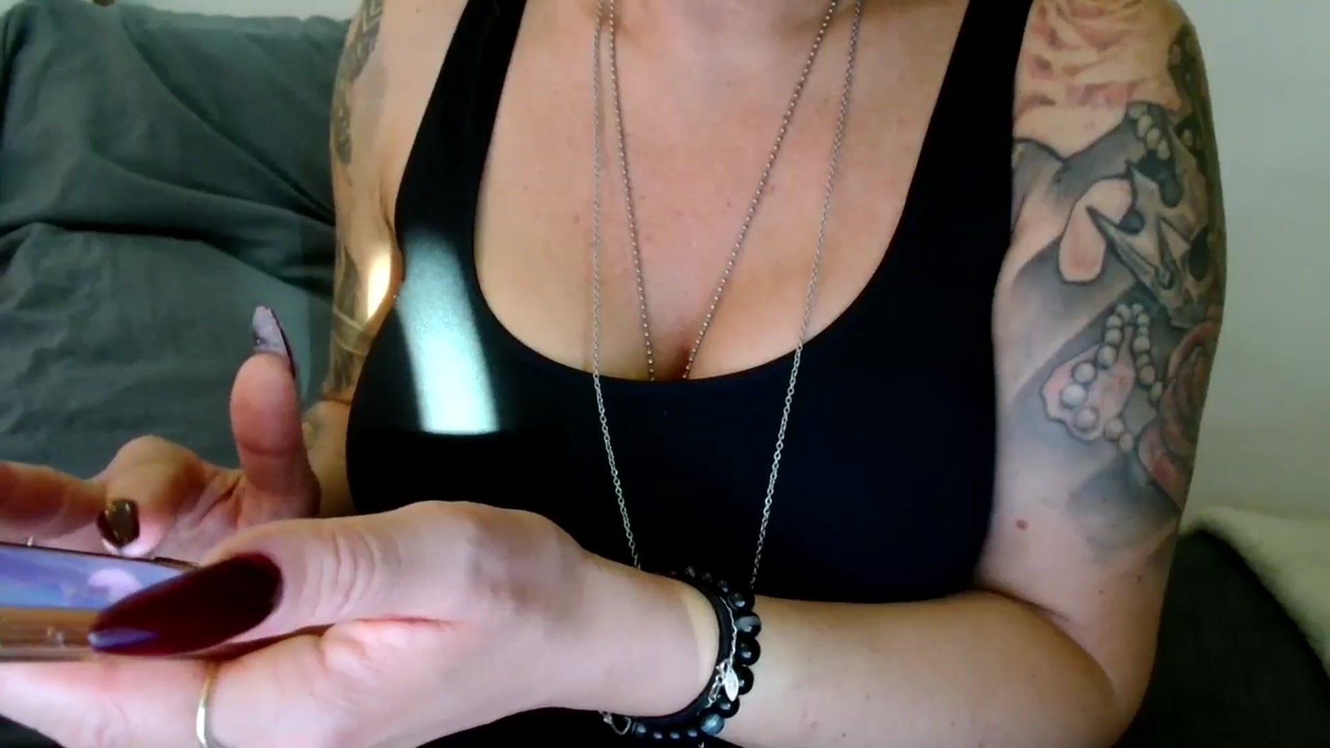 Gallery image thumbnail from AgentRabbit's myfreecams stream on, 07/28/2024, 16:07 image 16 of 20
