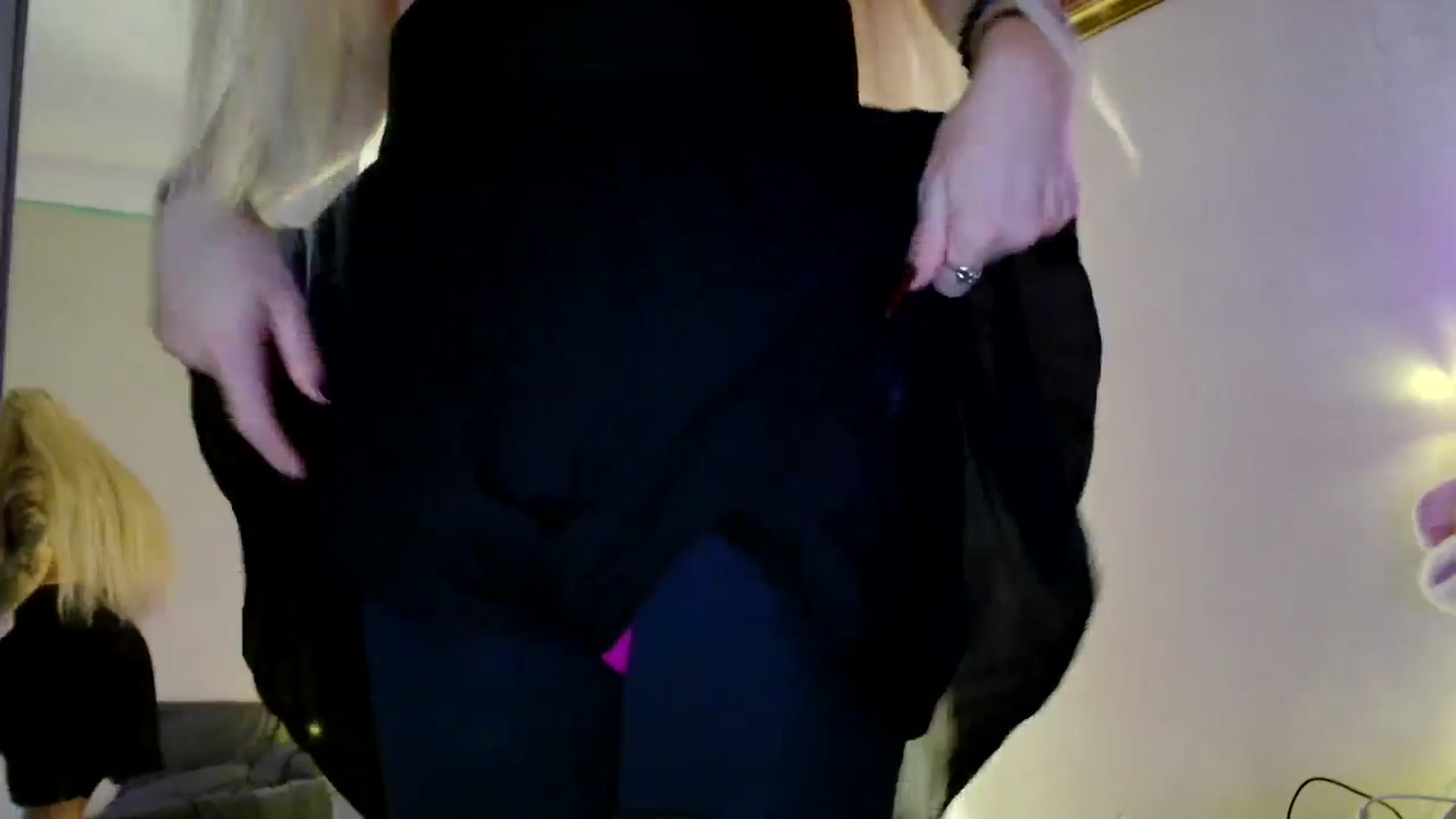 Gallery image thumbnail from AgentRabbit's myfreecams stream on, 07/28/2024, 19:28 image 9 of 20