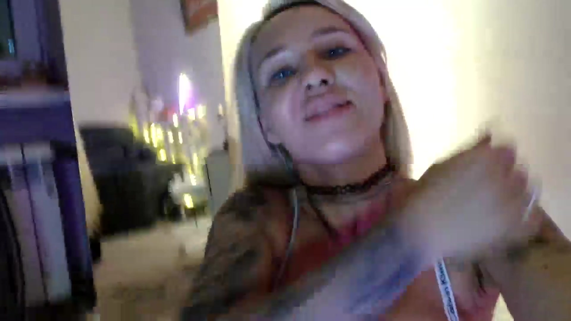 Gallery image thumbnail from AgentRabbit's myfreecams stream on, 07/28/2024, 19:28 image 12 of 20