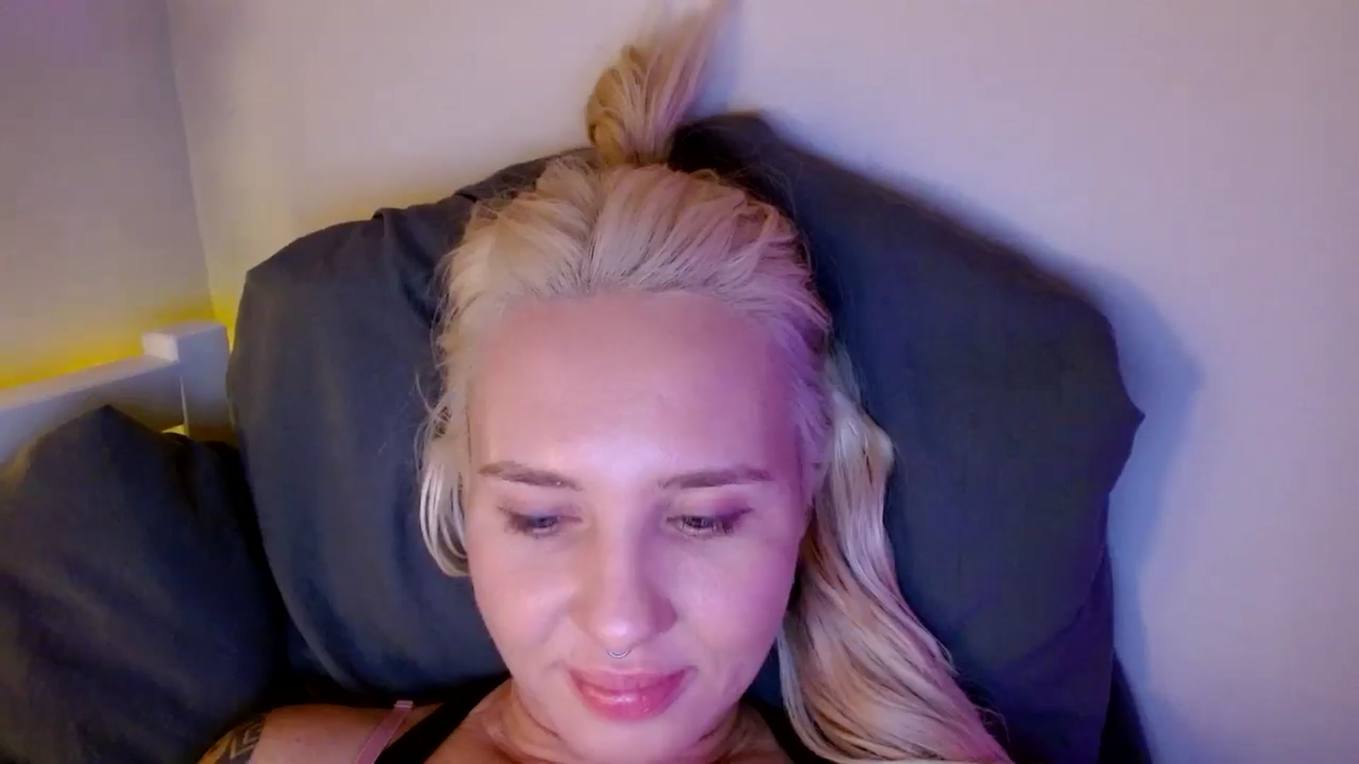 Gallery image thumbnail from AgentRabbit's myfreecams stream on, 08/05/2024, 24:08 image 10 of 20