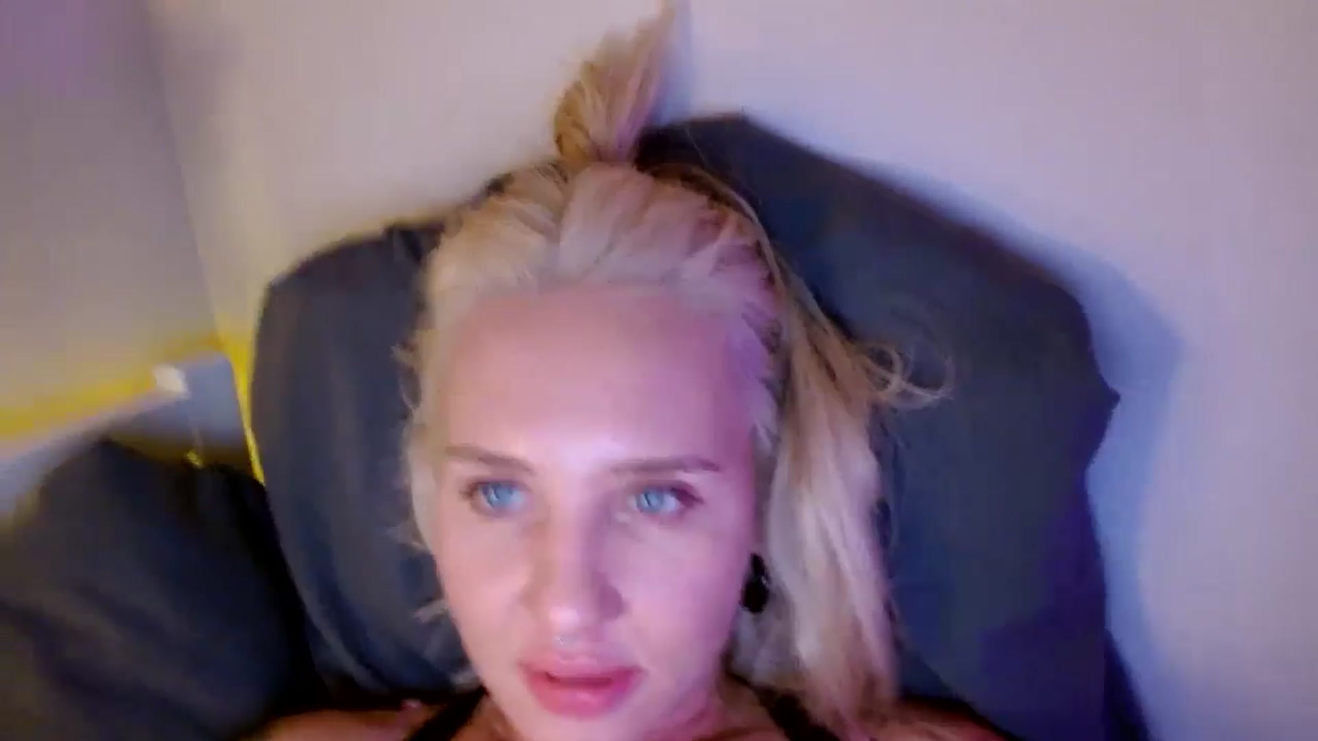 Gallery image thumbnail from AgentRabbit's myfreecams stream on, 08/05/2024, 24:08 image 9 of 20