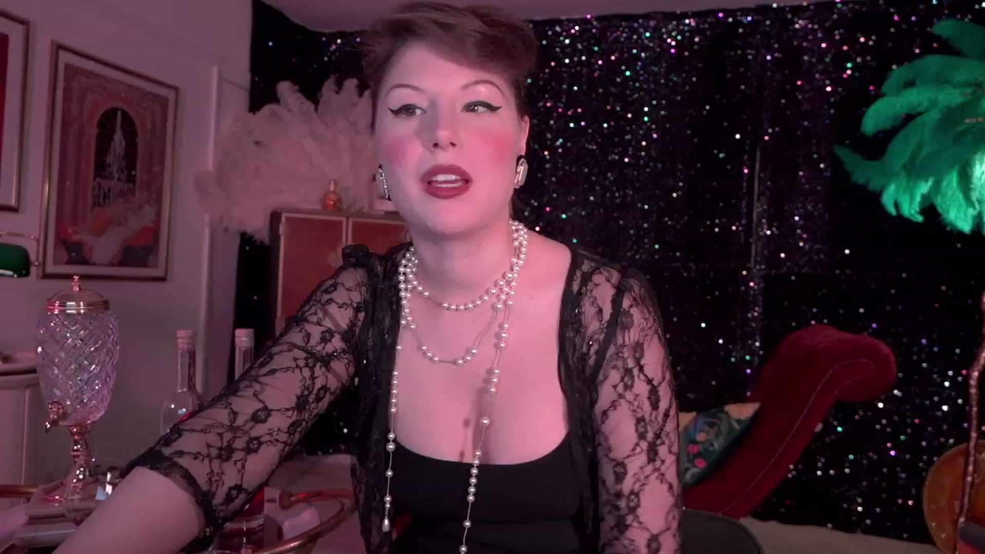 Gallery image thumbnail from AgentTease's myfreecams stream on, 12/03/2022, 03:13 image 10 of 20