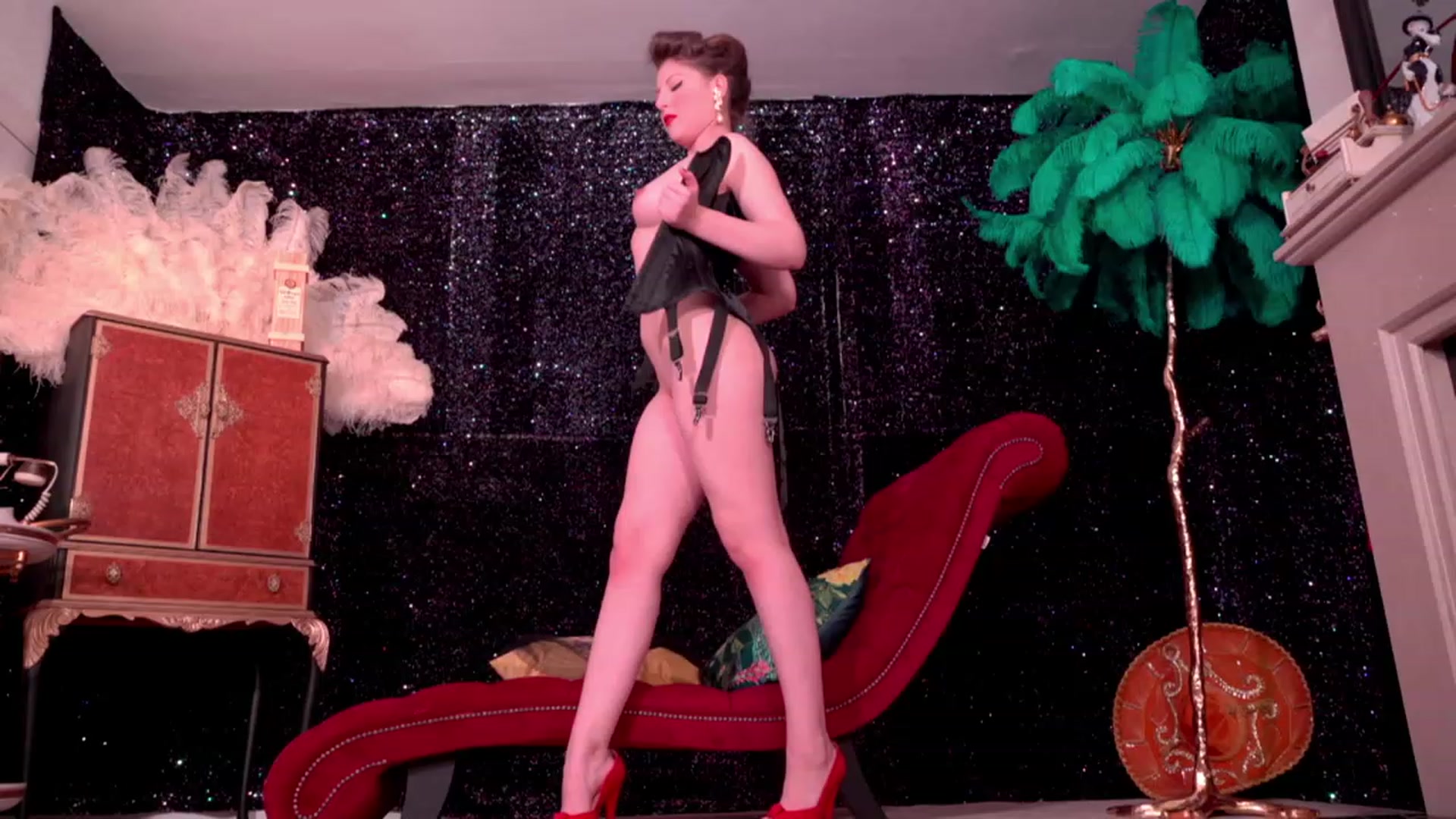 Gallery image thumbnail from AgentTease's myfreecams stream on, 12/11/2022, 04:47 image 11 of 20