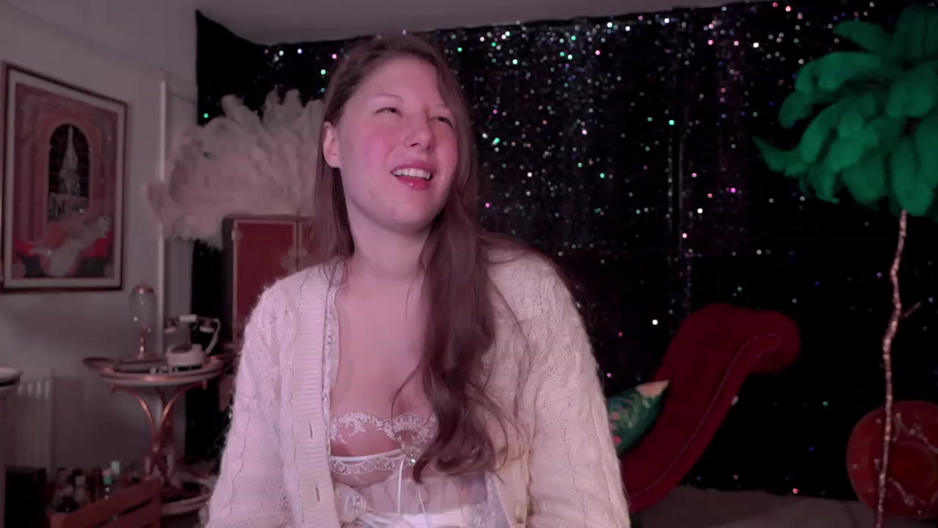 Gallery image thumbnail from AgentTease's myfreecams stream on, 12/16/2022, 03:14 image 3 of 20