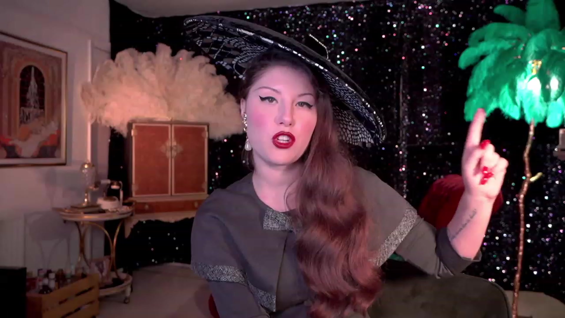 Gallery image thumbnail from AgentTease's myfreecams stream on, 12/31/2022, 02:32 image 8 of 20