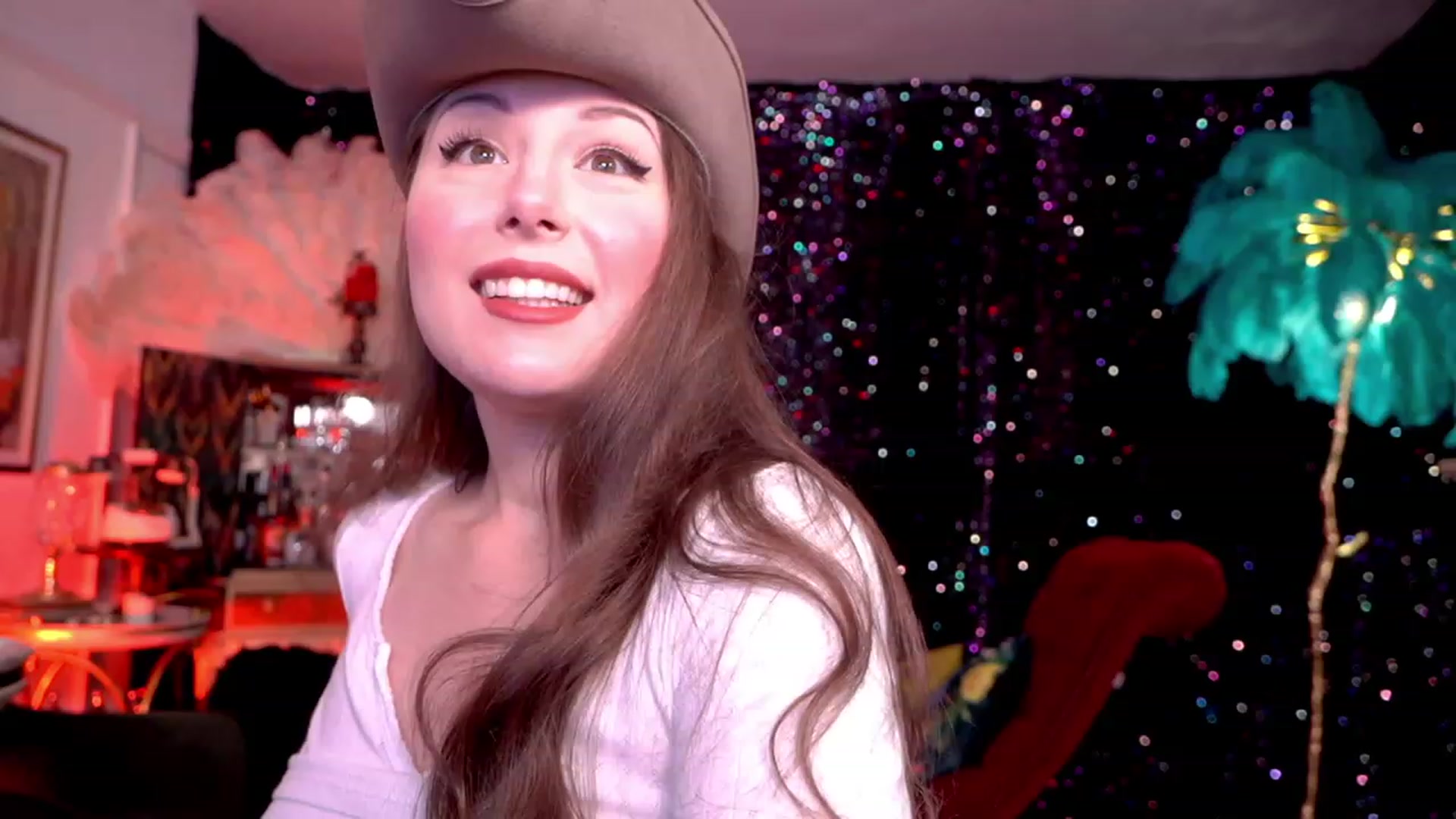 Gallery image thumbnail from AgentTease's myfreecams stream on, 06/08/2023, 24:26 image 1 of 20