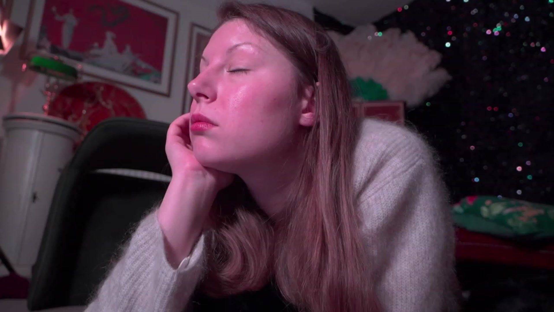 Gallery image thumbnail from AgentTease's myfreecams stream on, 10/31/2023, 01:11 image 1 of 20