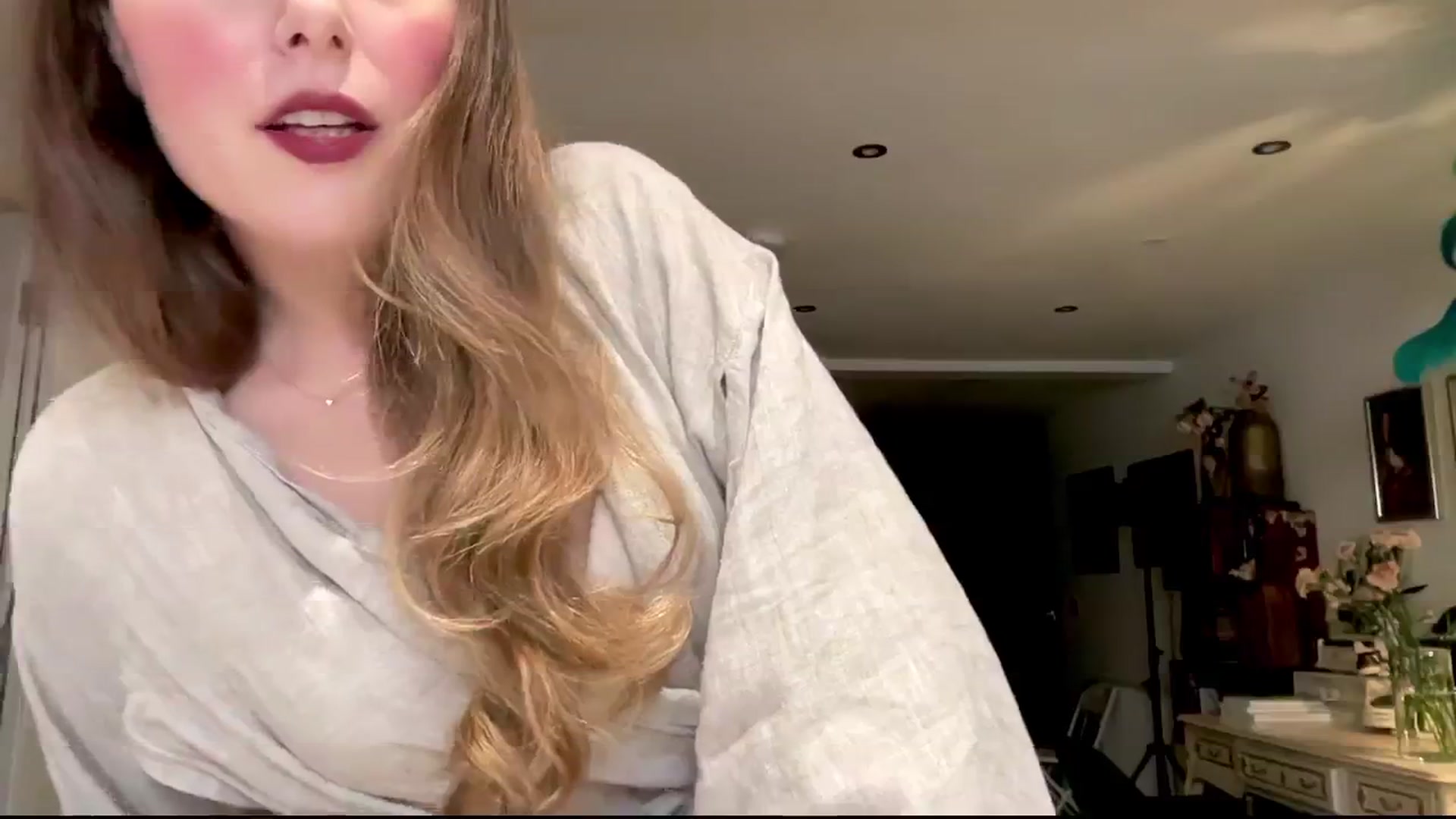 Gallery image thumbnail from AgentTease's myfreecams stream on, 02/08/2024, 01:44 image 8 of 20