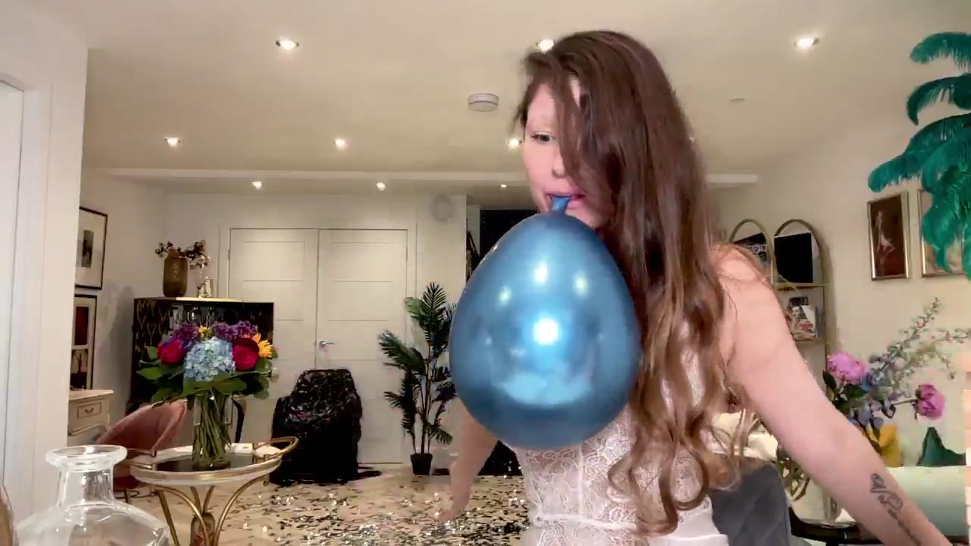 Gallery image thumbnail from AgentTease's myfreecams stream on, 05/28/2024, 01:41 image 18 of 20