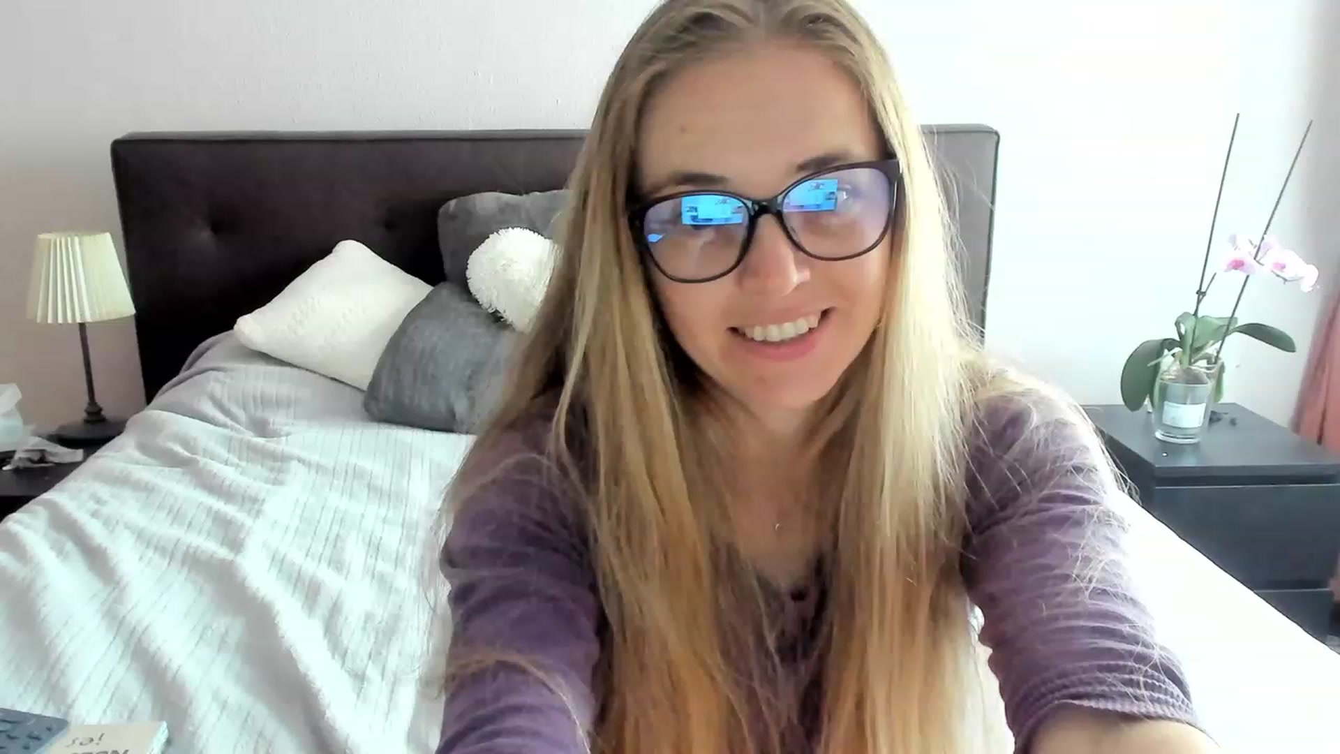 Gallery image thumbnail from Agent_Mia's myfreecams stream on, 05/21/2023, 15:02 image 12 of 20
