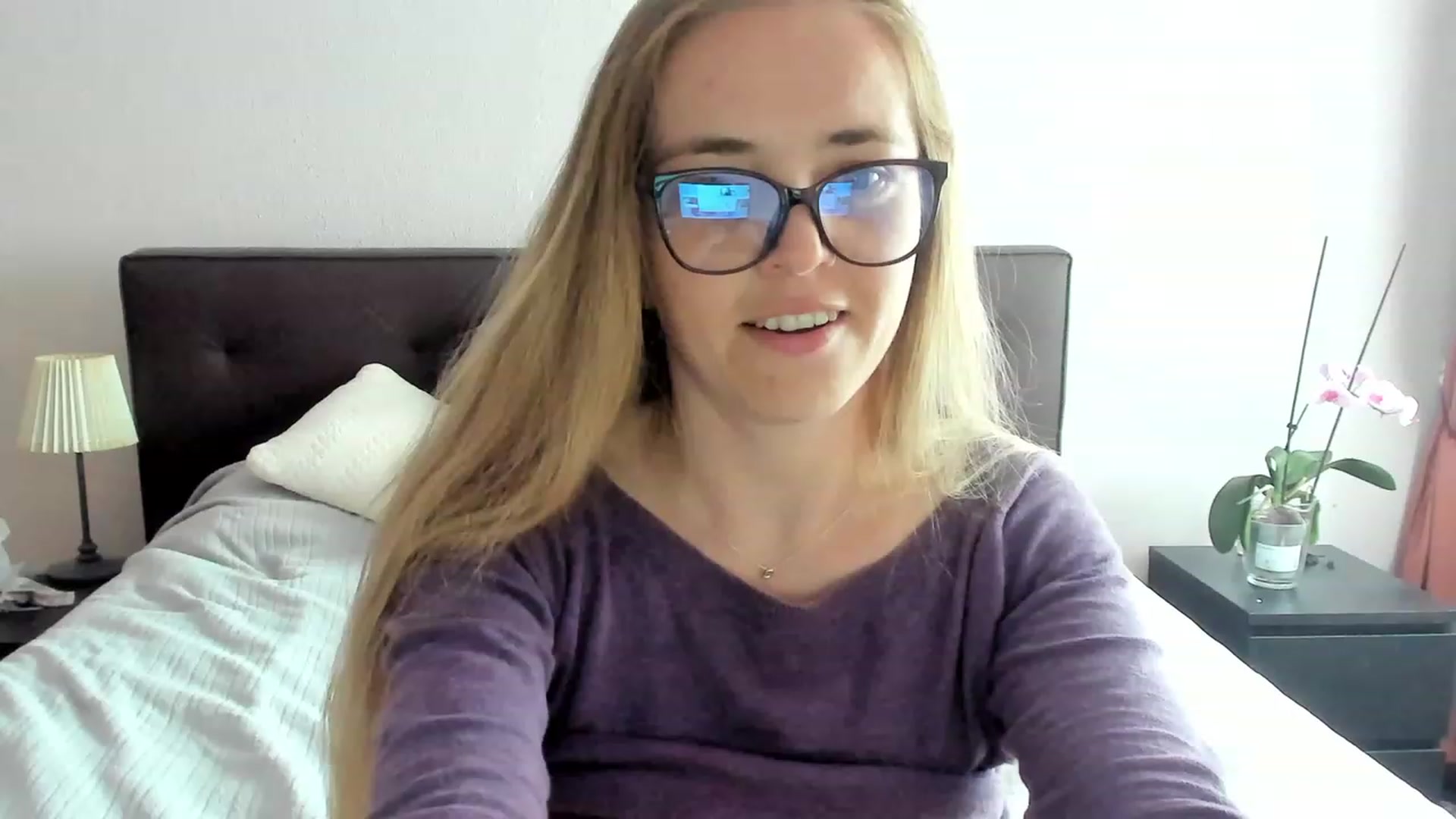 Gallery image thumbnail from Agent_Mia's myfreecams stream on, 05/21/2023, 15:02 image 6 of 20