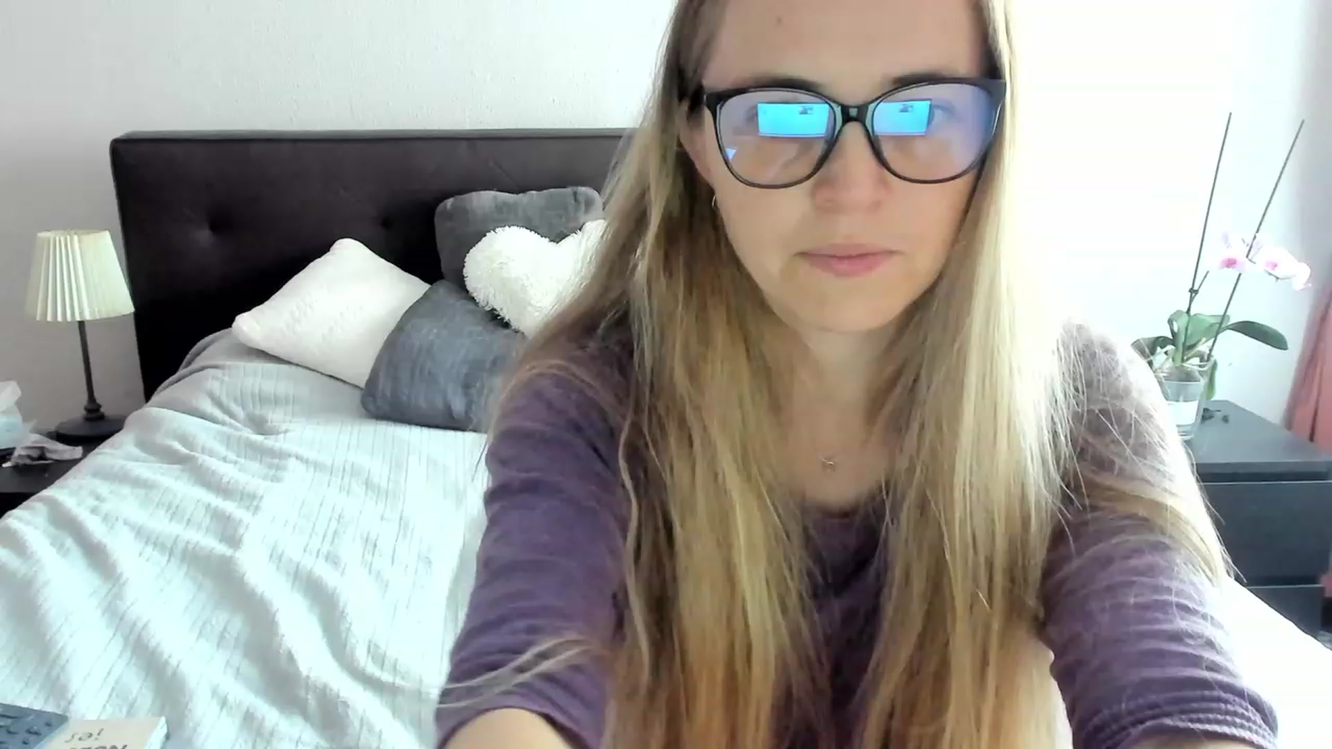 Gallery image thumbnail from Agent_Mia's myfreecams stream on, 05/21/2023, 15:02 image 11 of 20