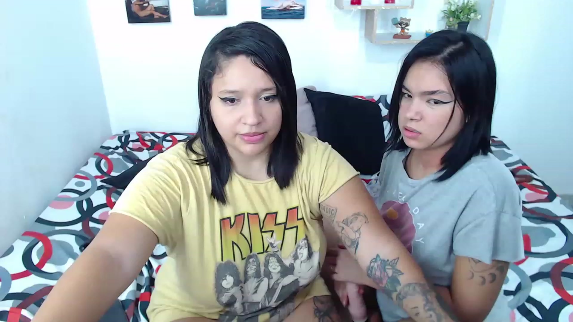 Gallery image thumbnail from Agoodtime2X's myfreecams stream on, 11/29/2022, 05:23 image 18 of 20