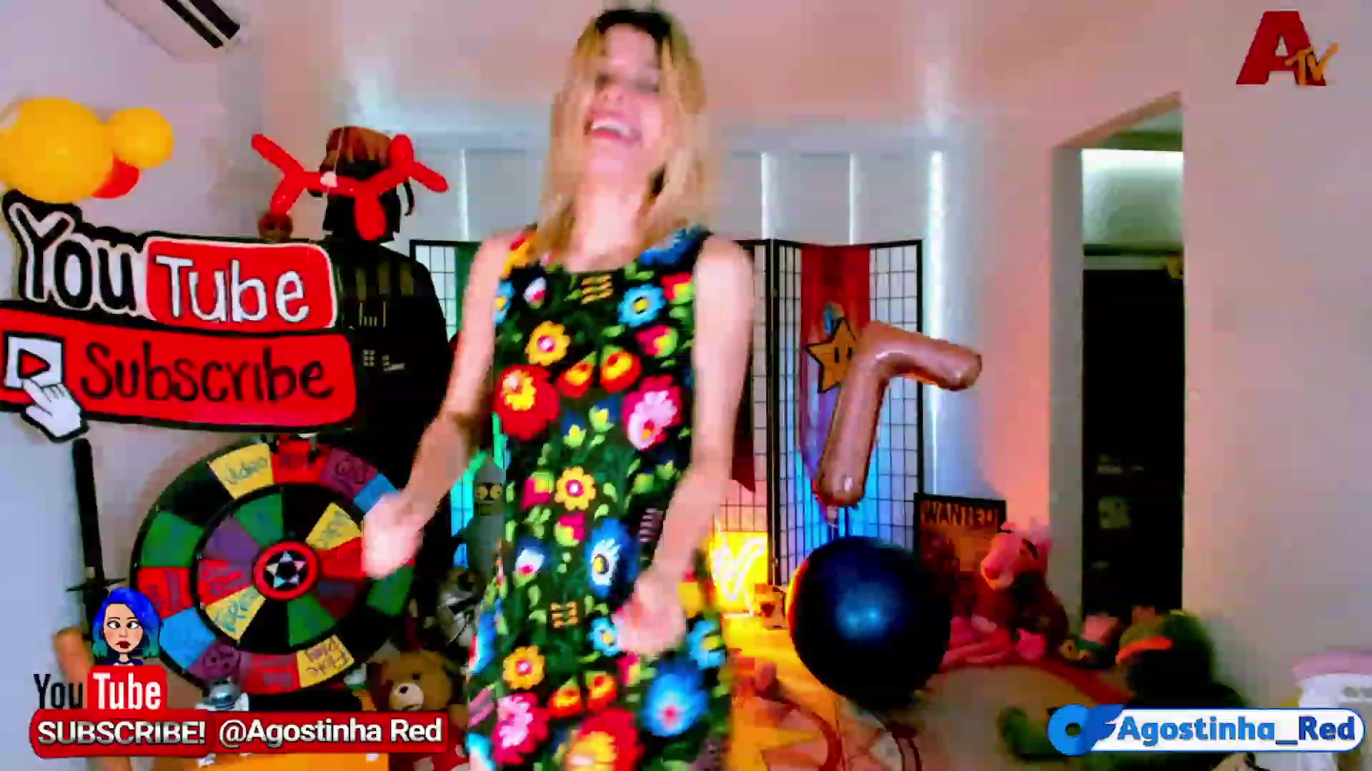 Gallery image thumbnail from Agostinha_Red's myfreecams stream on, 11/16/2022, 15:35 image 12 of 20