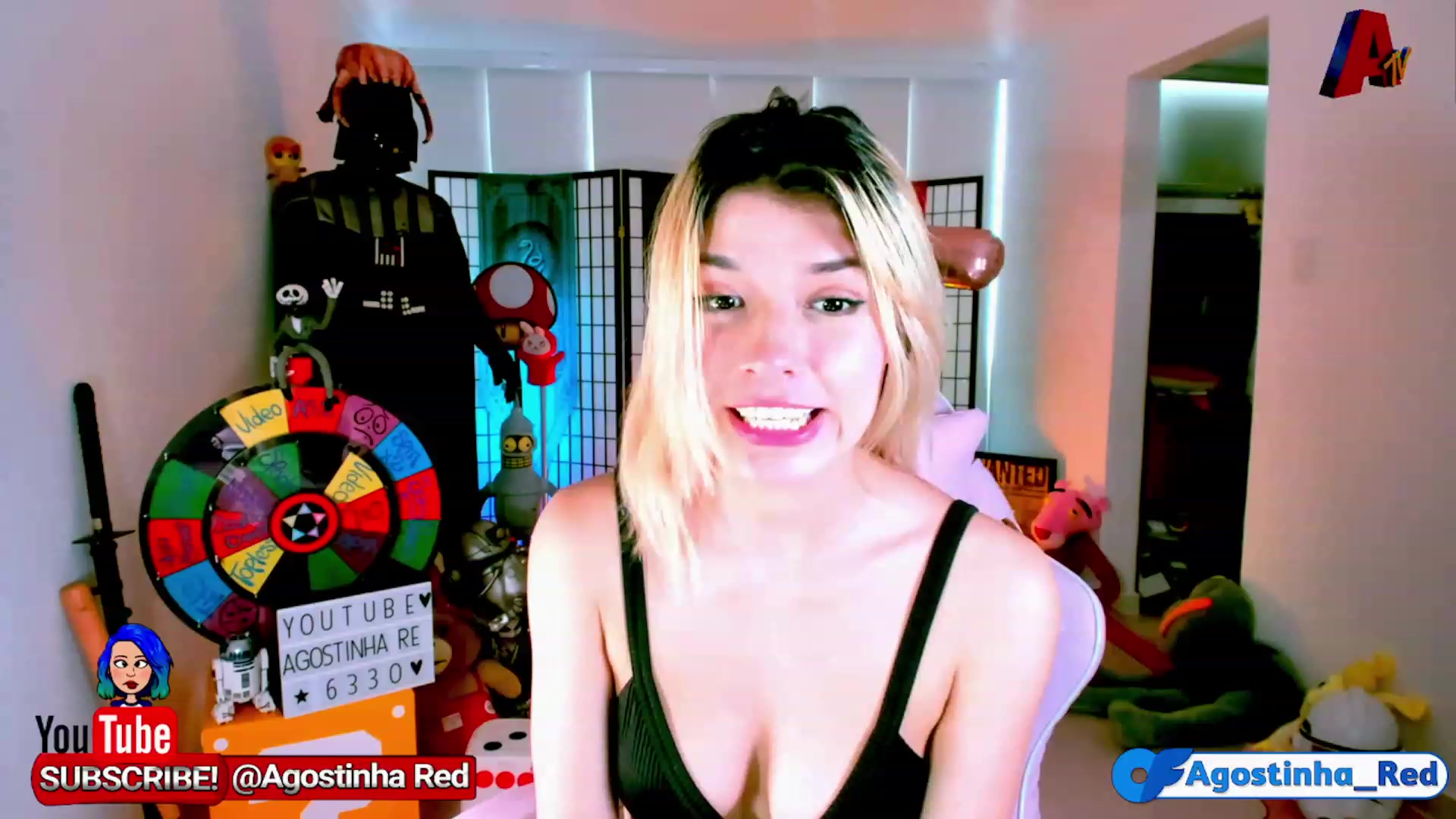 Gallery image thumbnail from Agostinha_Red's myfreecams stream on, 11/17/2022, 16:36 image 2 of 20