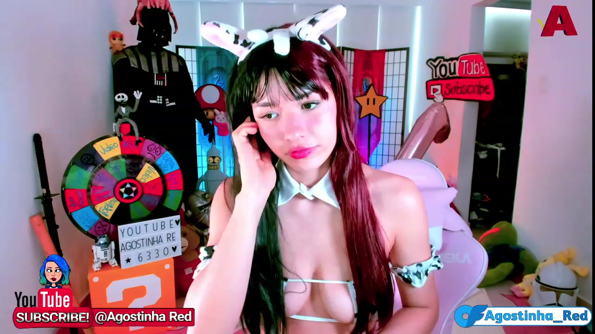 Gallery image thumbnail from Agostinha_Red's myfreecams stream on, 11/19/2022, 16:58 image 4 of 20