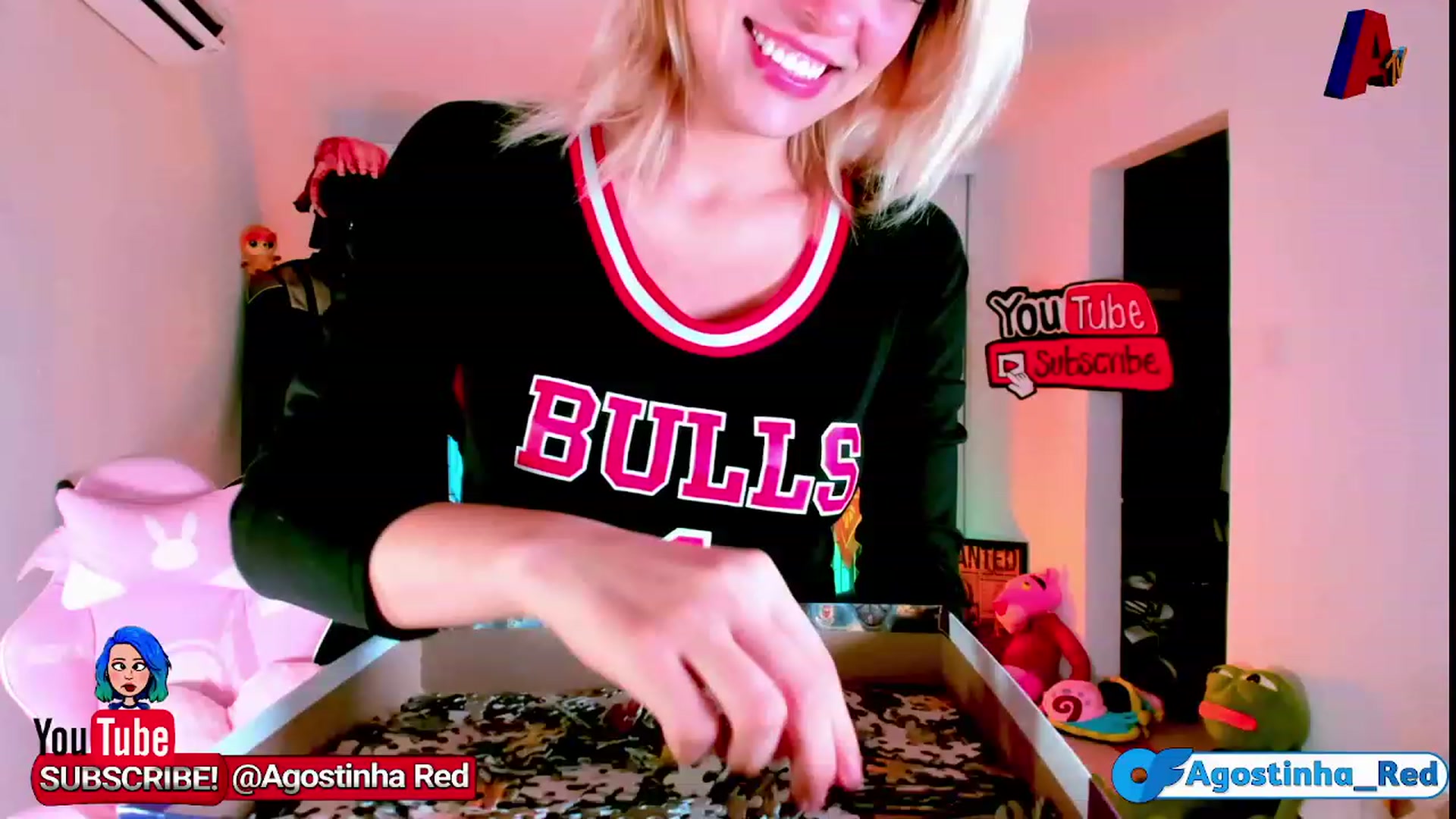 Gallery image thumbnail from Agostinha_Red's myfreecams stream on, 11/23/2022, 24:09 image 12 of 20